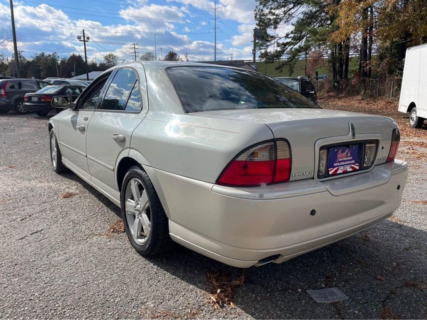 2006 white /gray Lincoln LS Ultimate (1LNFM87A06Y) with an 3.9 V8 engine, Automatic transmission, located at 5700 Curlew Drive, Norfolk, VA, 23502, (757) 455-6330, 36.841885, -76.209412 - Photo#1